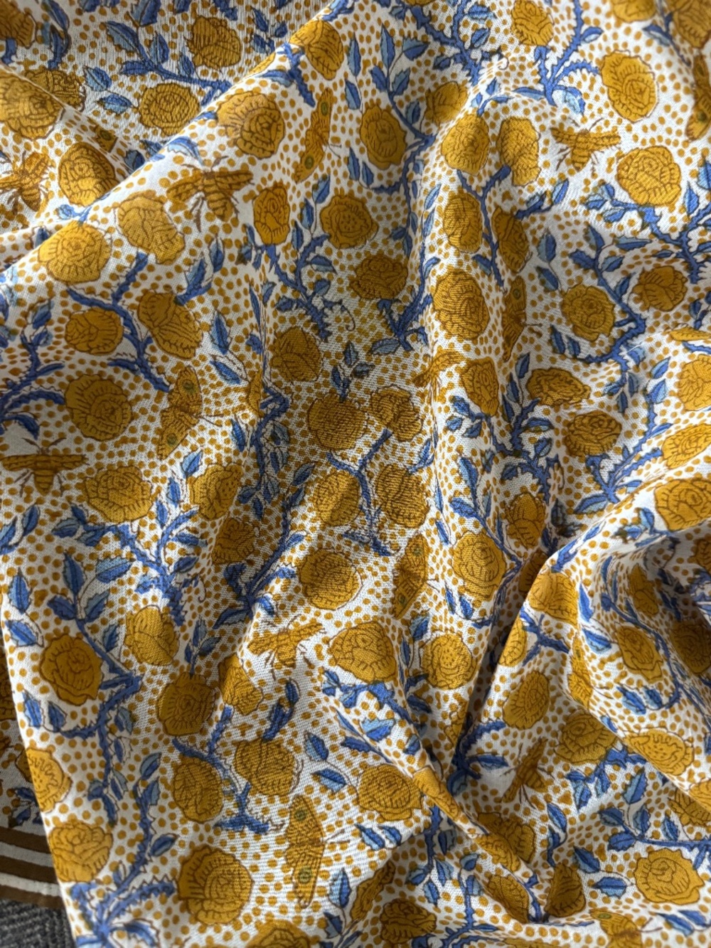 NWOT, BLOCK SHOP TEXTILES, ROSES BANDANA, FLORET COLLECTION - Picture 9 of 16